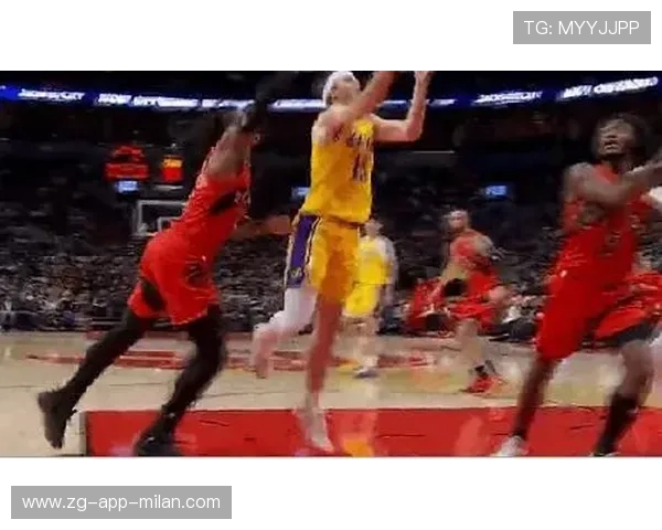 NBA后卫运球晃飞对手的绝技，你也能掌握！