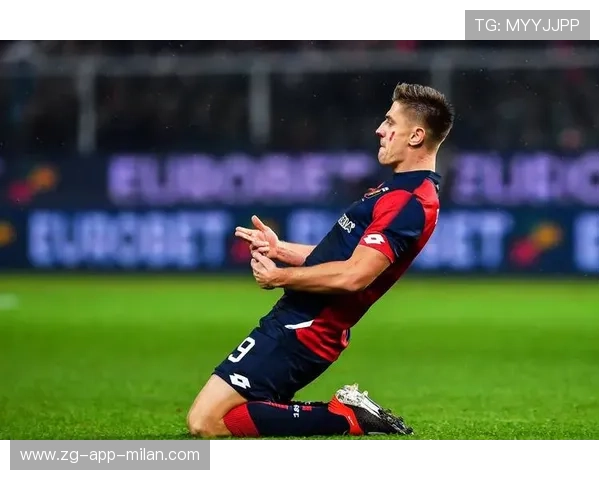 国际米兰中场结构调整：球队练习纵深传球与回收节奏