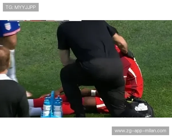 拜仁边路爆破全场压制，对手毫无还手之力